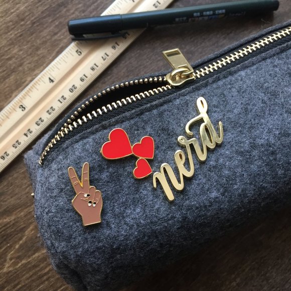 Gold Plated Word Pins - Picture 3 of 6